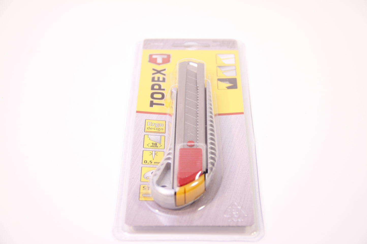 Knife with a 0.5mm broken blade