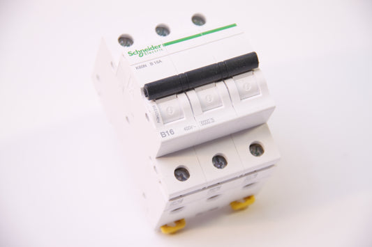 Miniature circuit breaker K60N B16A 3P SCHNEIDER